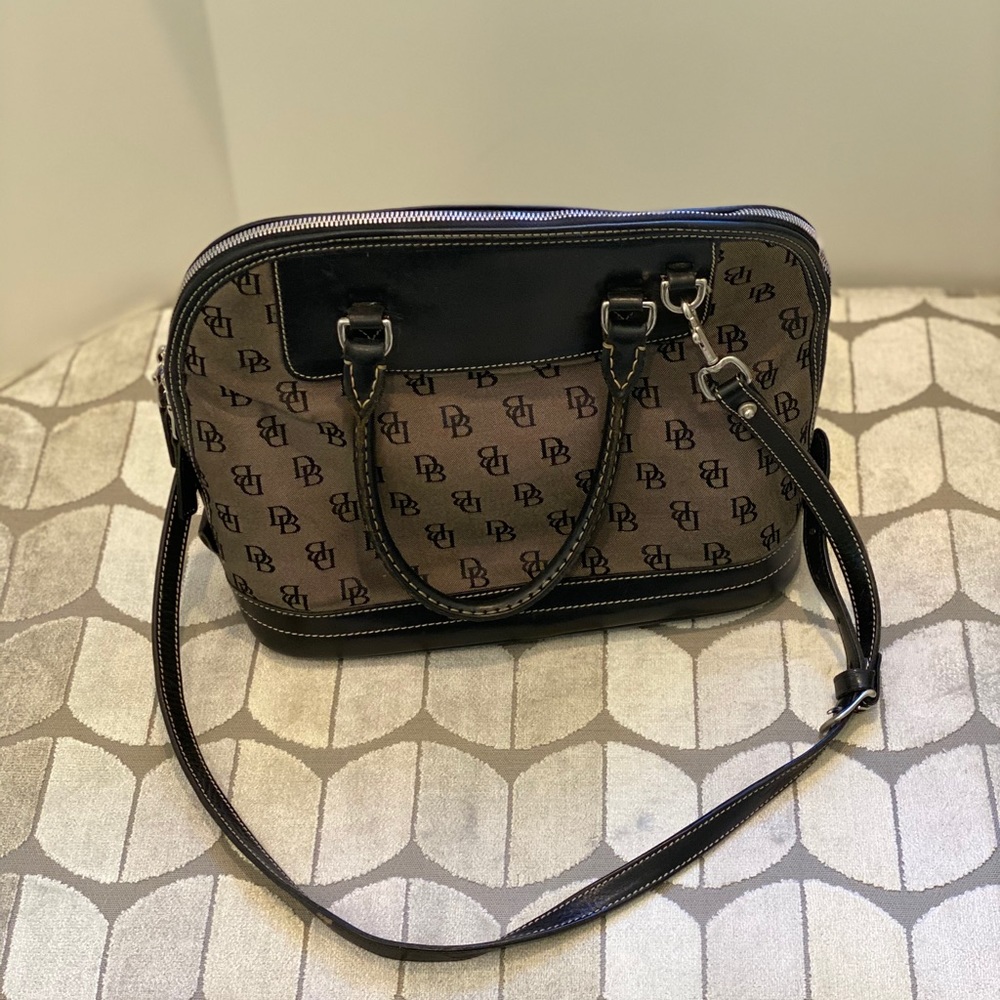 Dooney and Bourke crossbody bag
